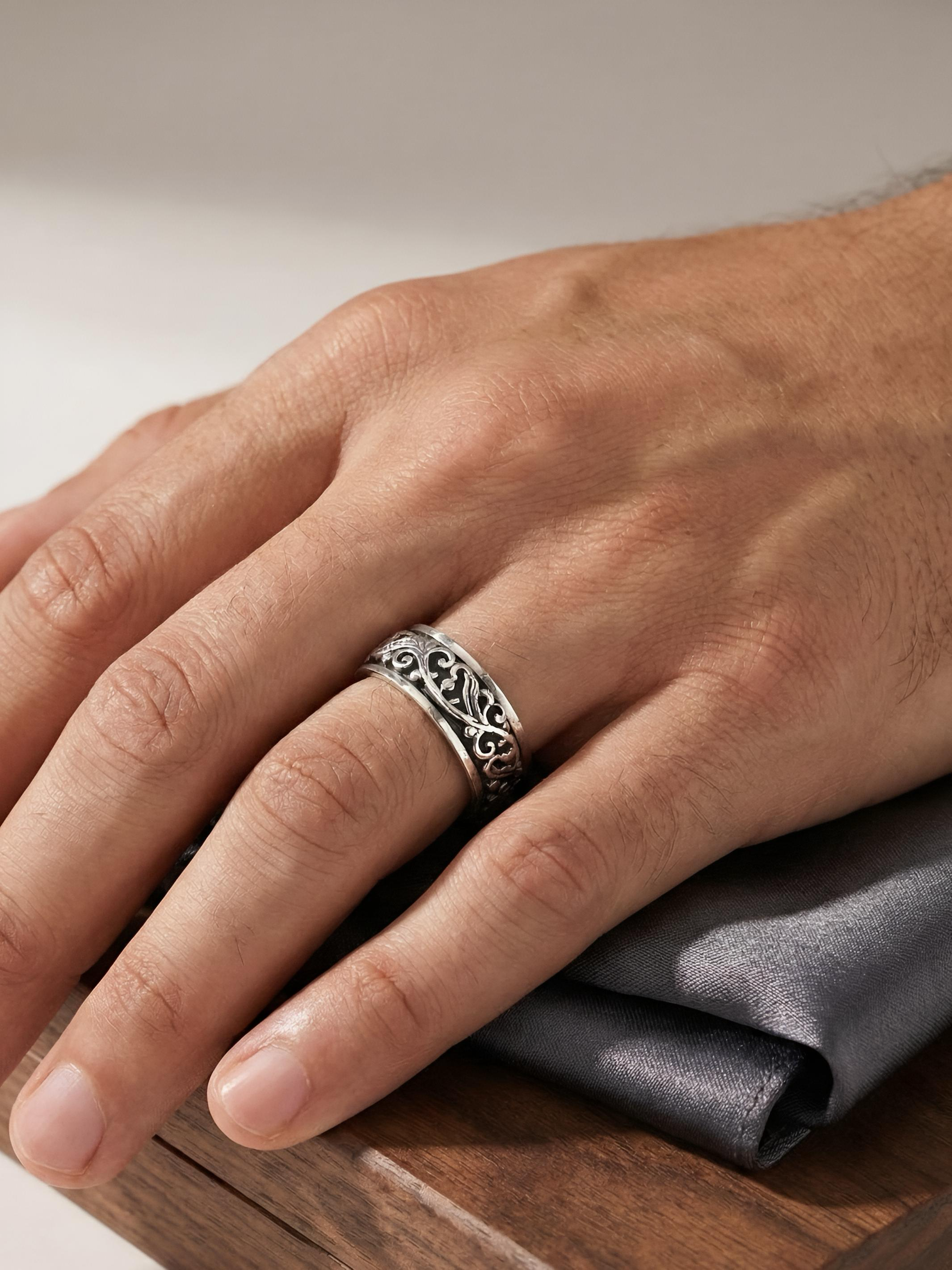 Artistic Swirl Rotating Pure Silver Men’sRing