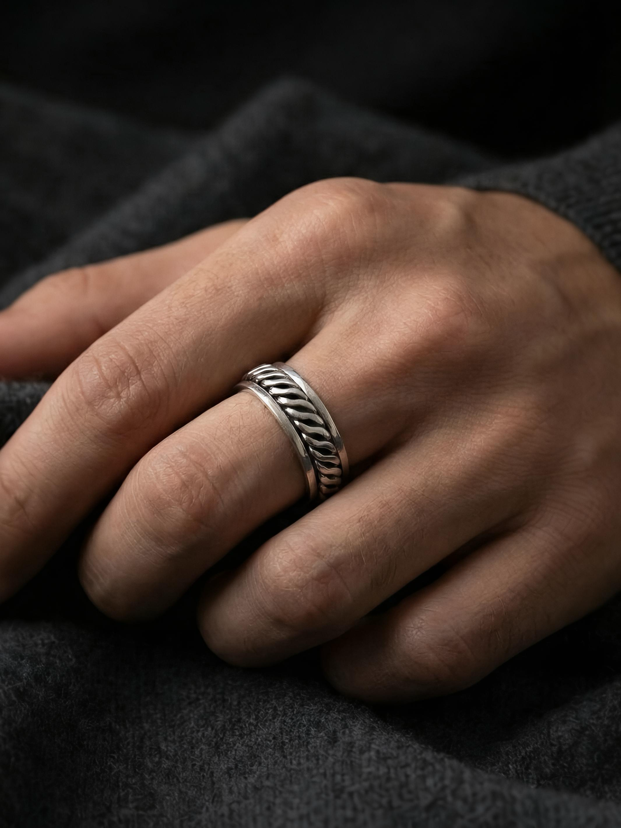 Braided Men’s Pure Silver Rotating Ring