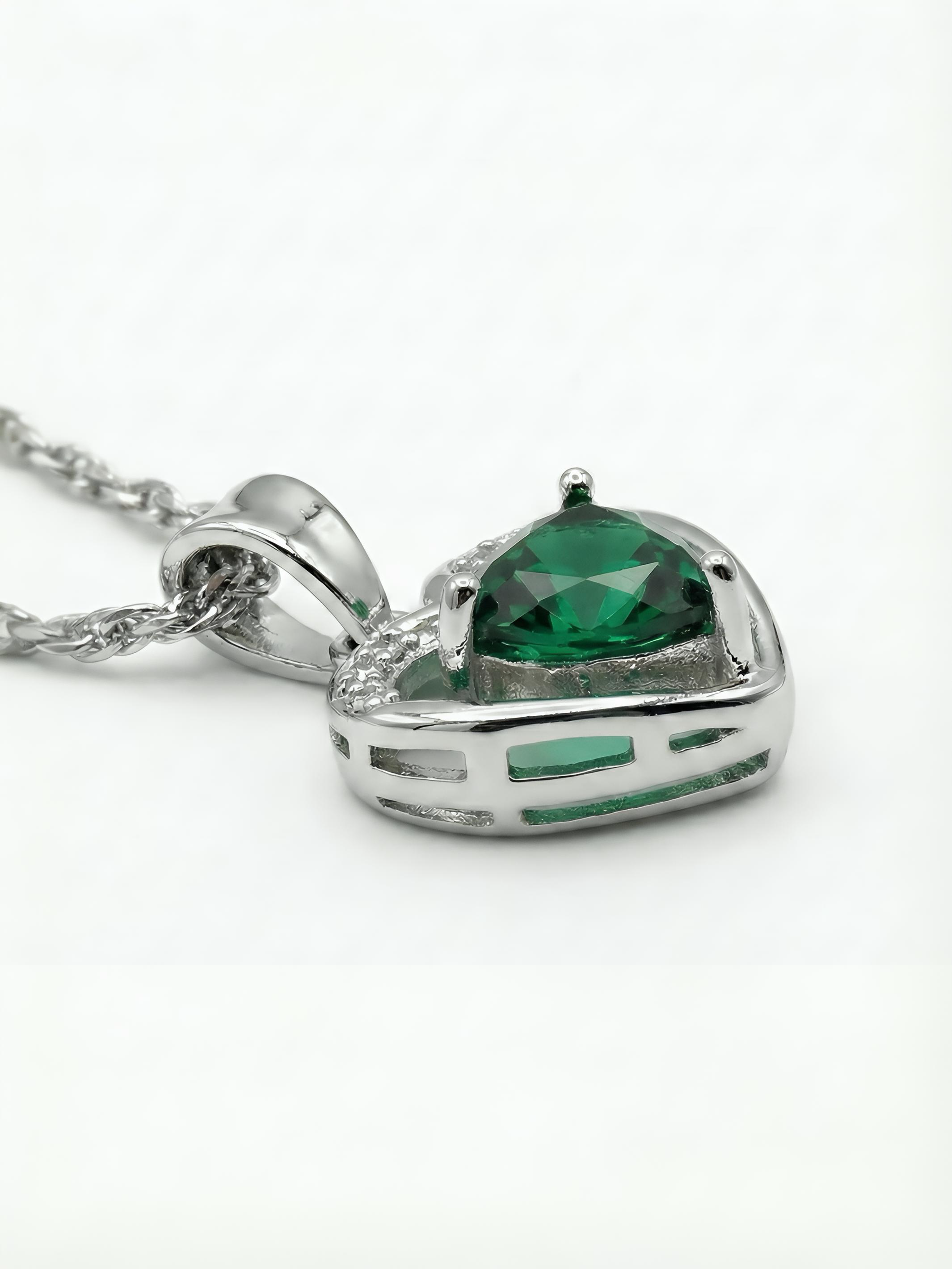 Sterling Silver Honey Moon Green Heart Pendant