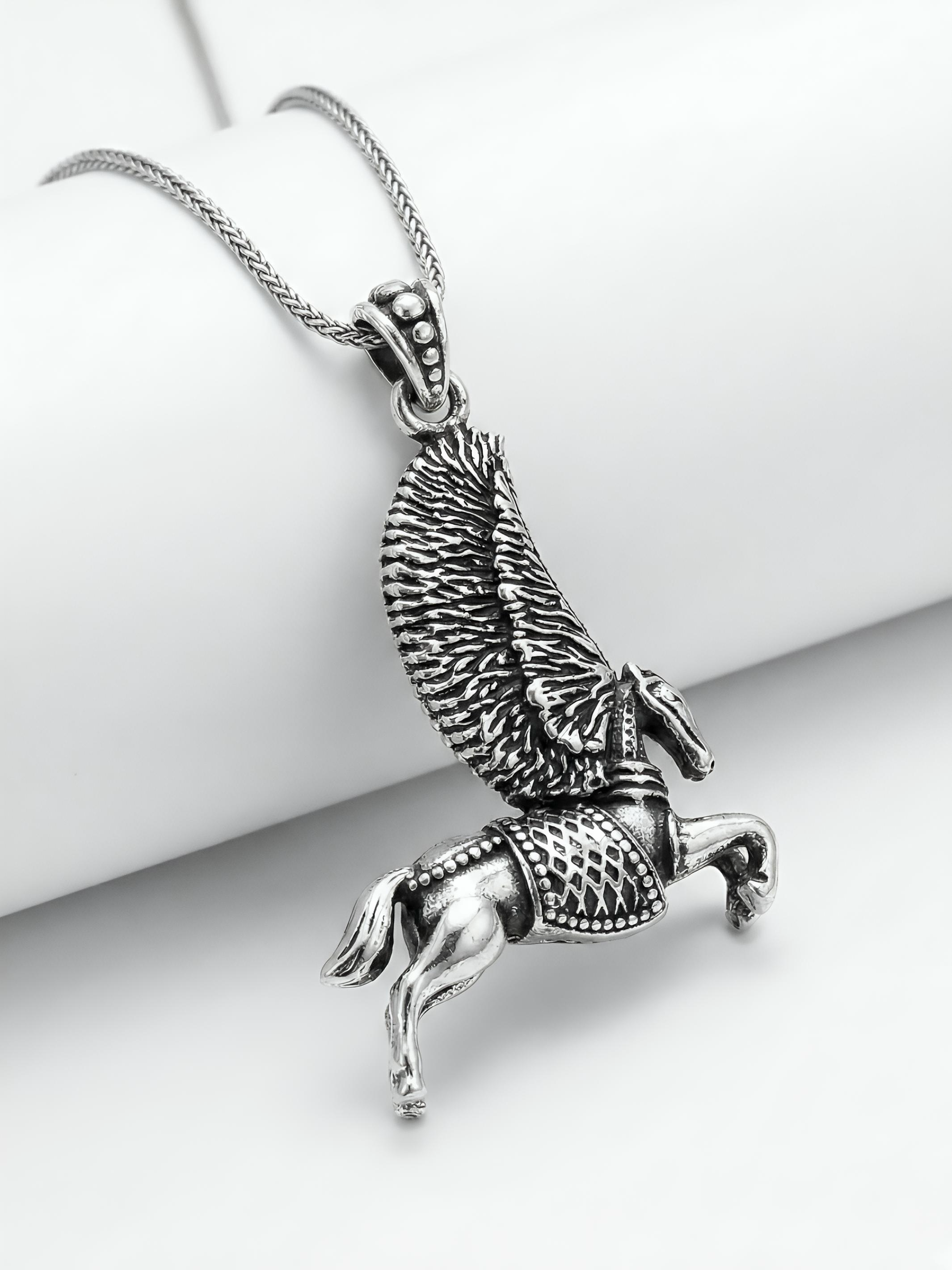 Pegasus Fly Horse Pendant