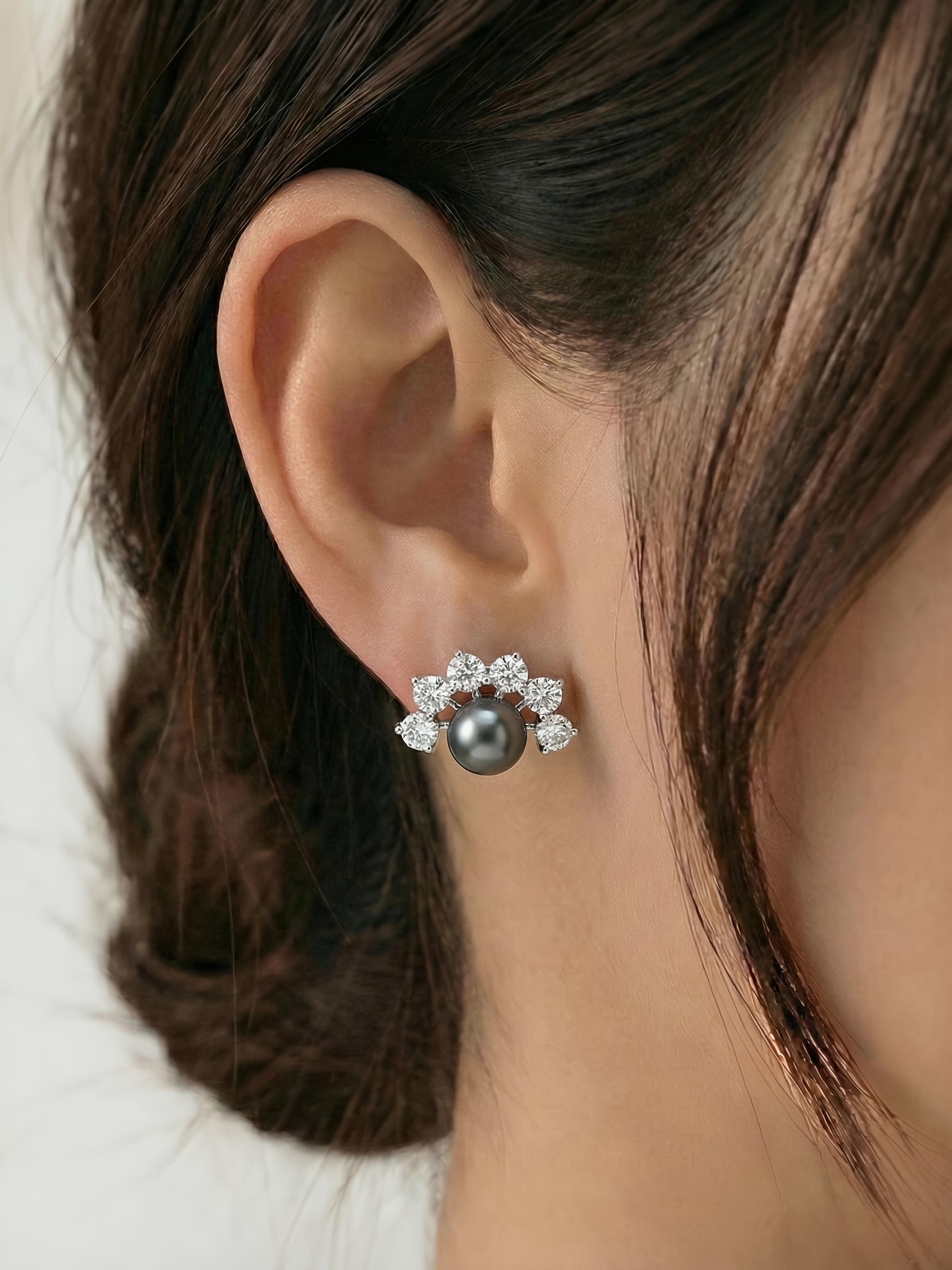 Flower shaped Black Pearl Pure Silver Earring