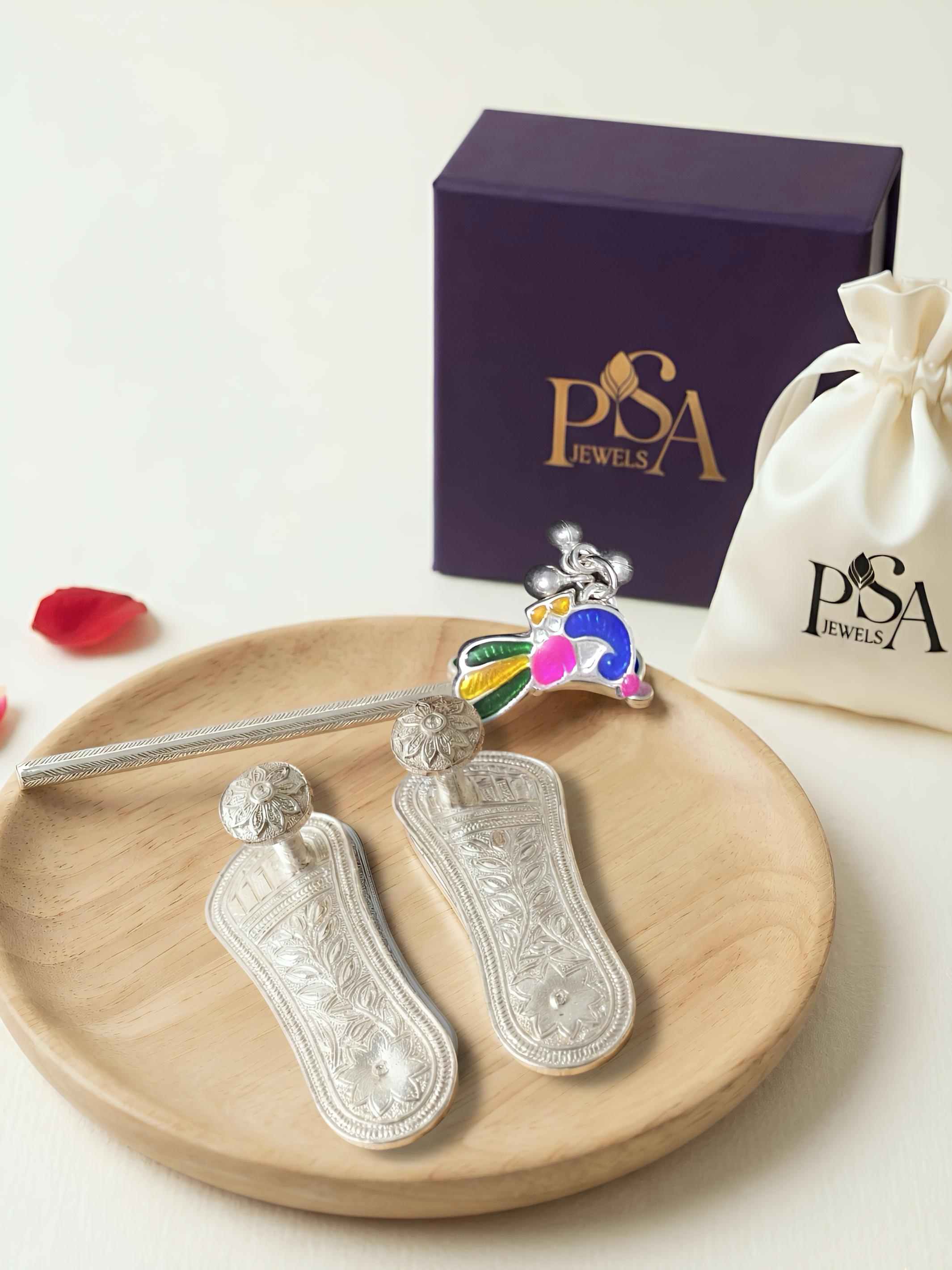 Ladoo Gopal Special Pure Silver Hamper / Gift Box