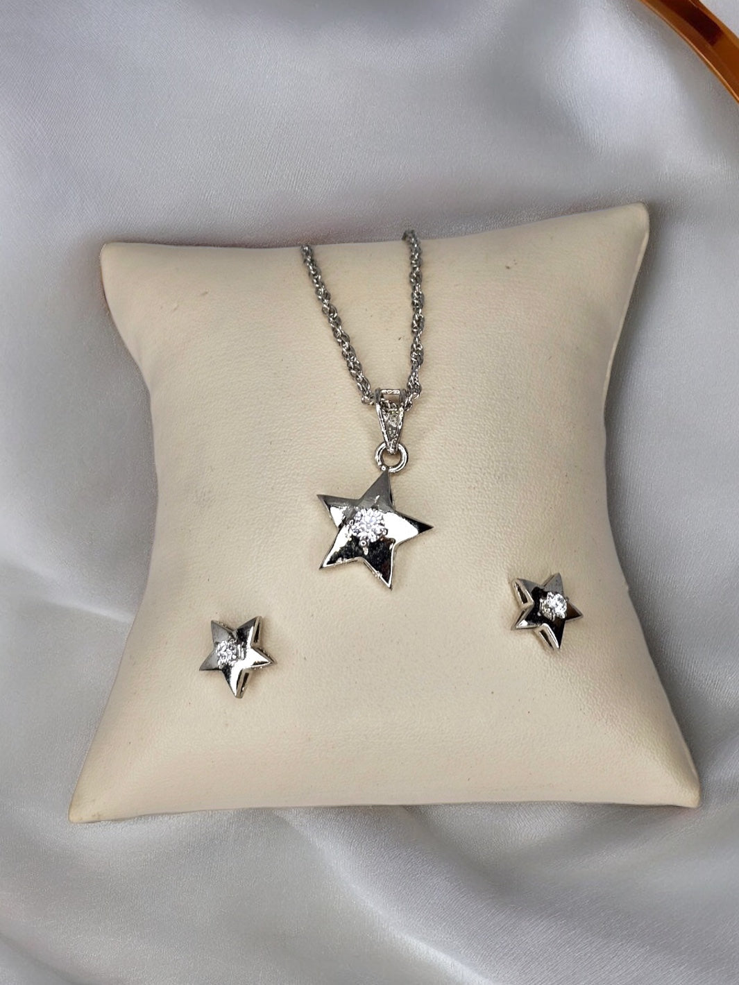 Sterling Silver Star Design Pendant Set