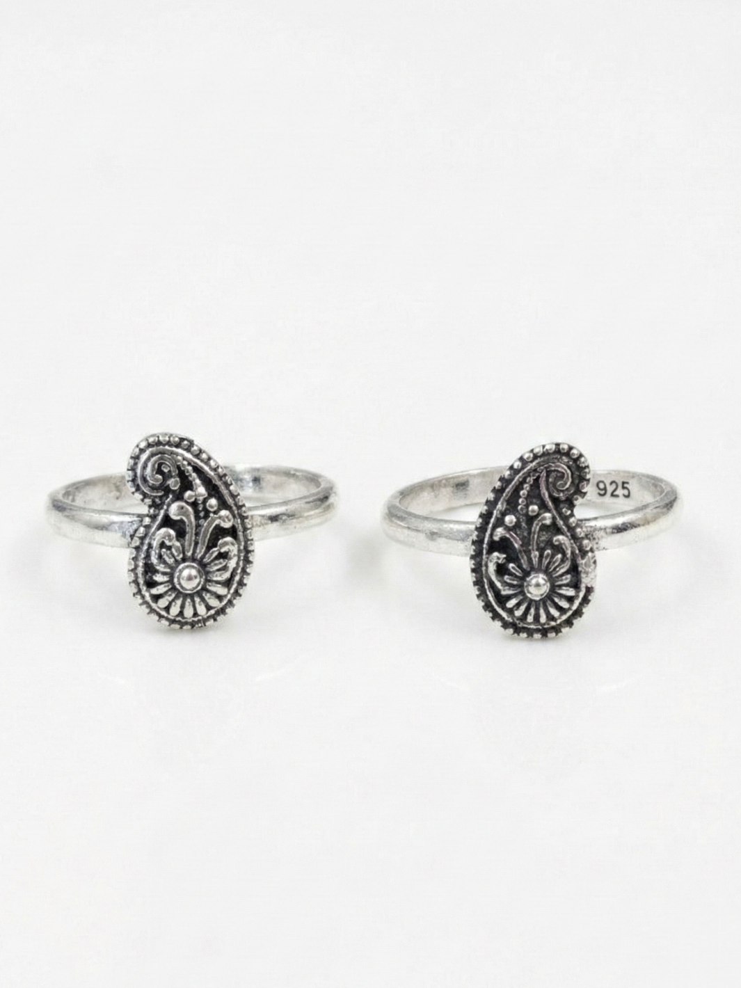 Artistic Pan Shaped Pure Silver Toe Rings