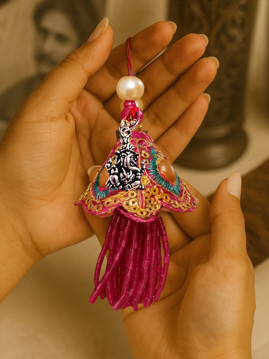 Auspicious Ganpathy Pendant Lumba Rakhi