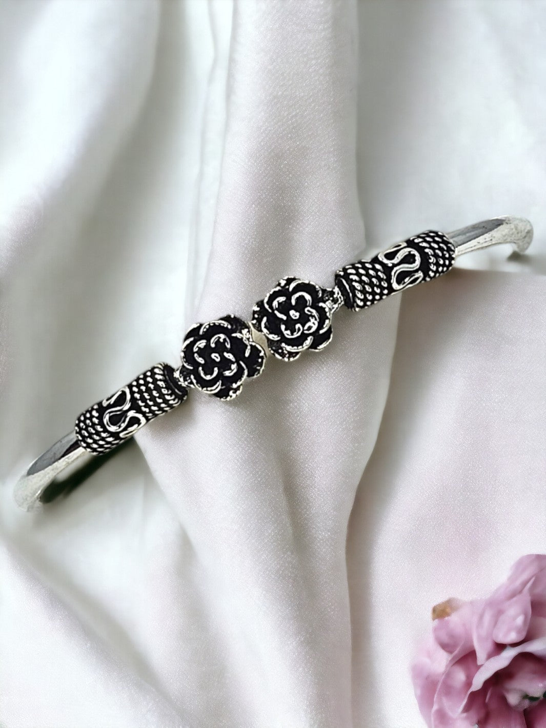 Silver Rose Pattern Oxidized Bracelet - PSA Jewels
