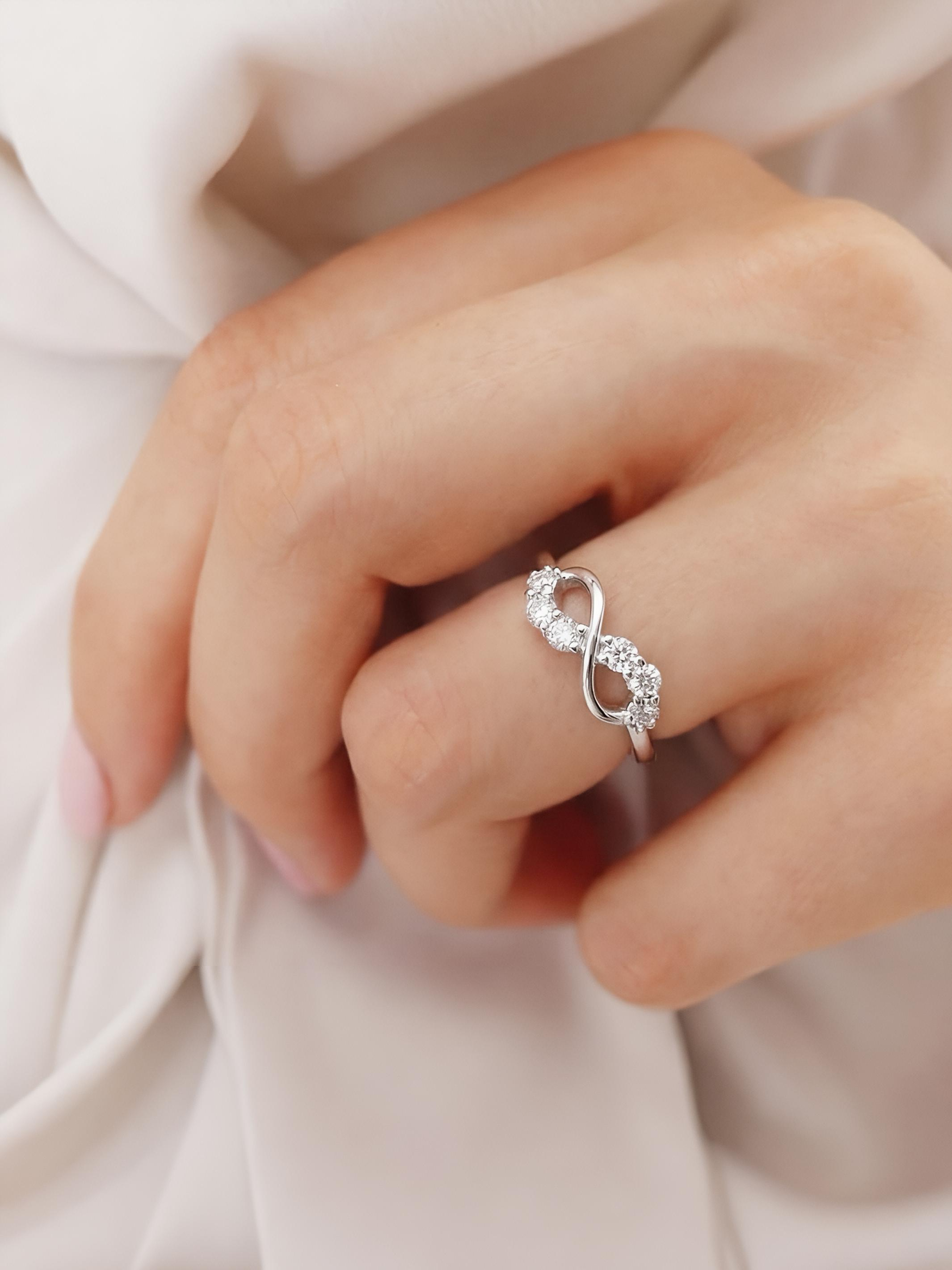 Pure Silver Dainty Infinity Ring