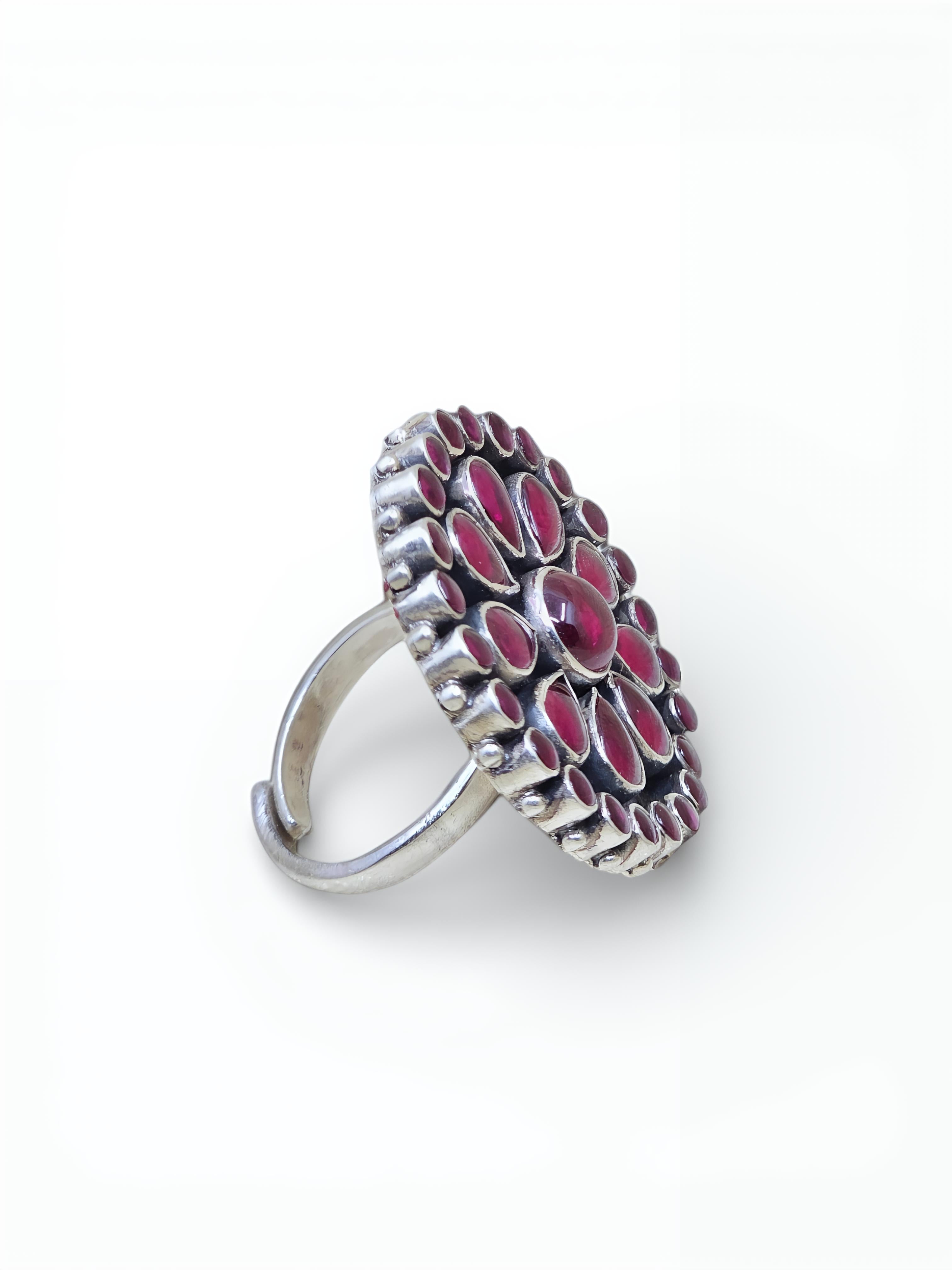 Maharani Cocktail- Intricate Motif Ring