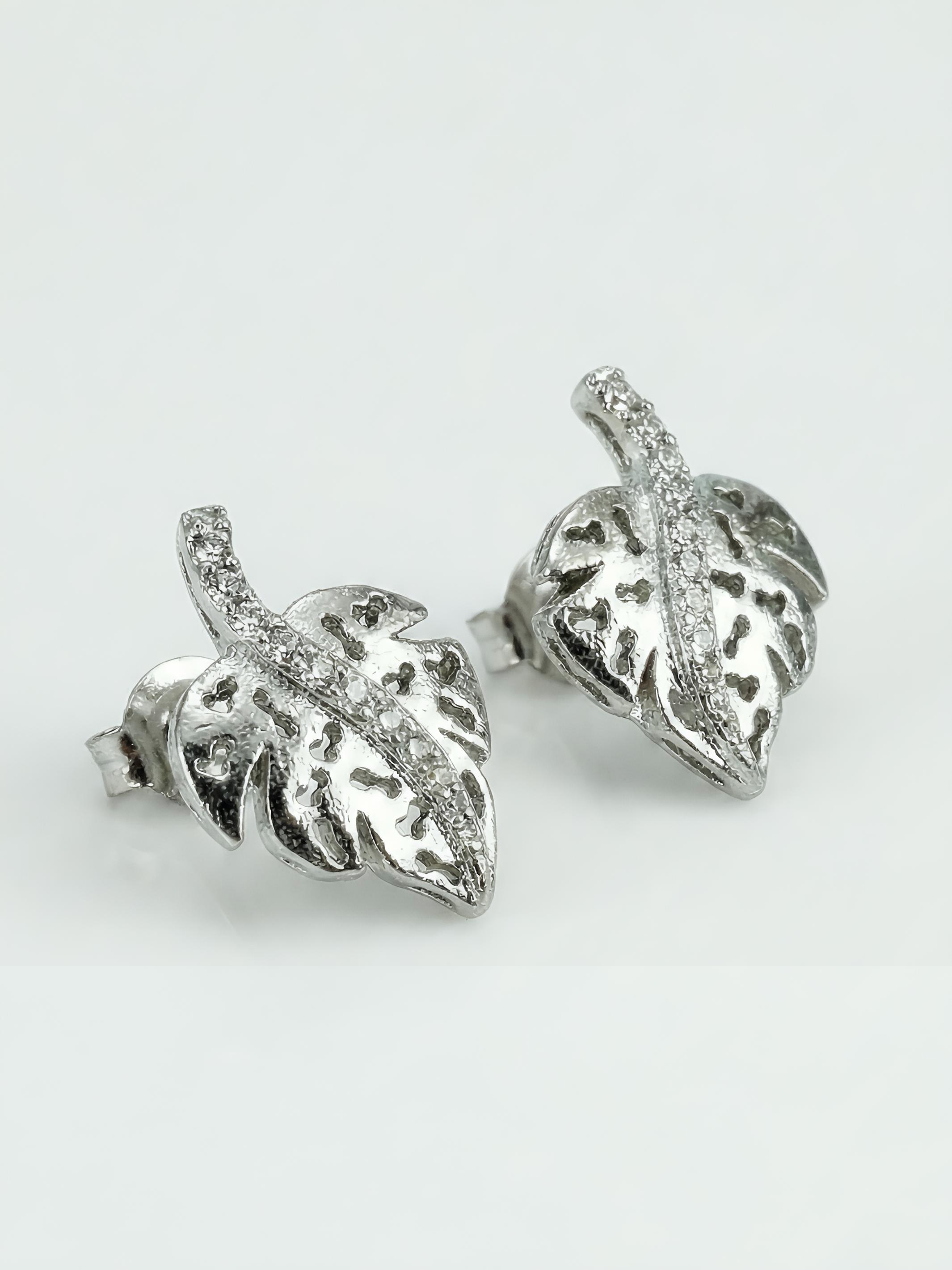 Dazzling Crystal Leaf Silver Pure Silver Earring