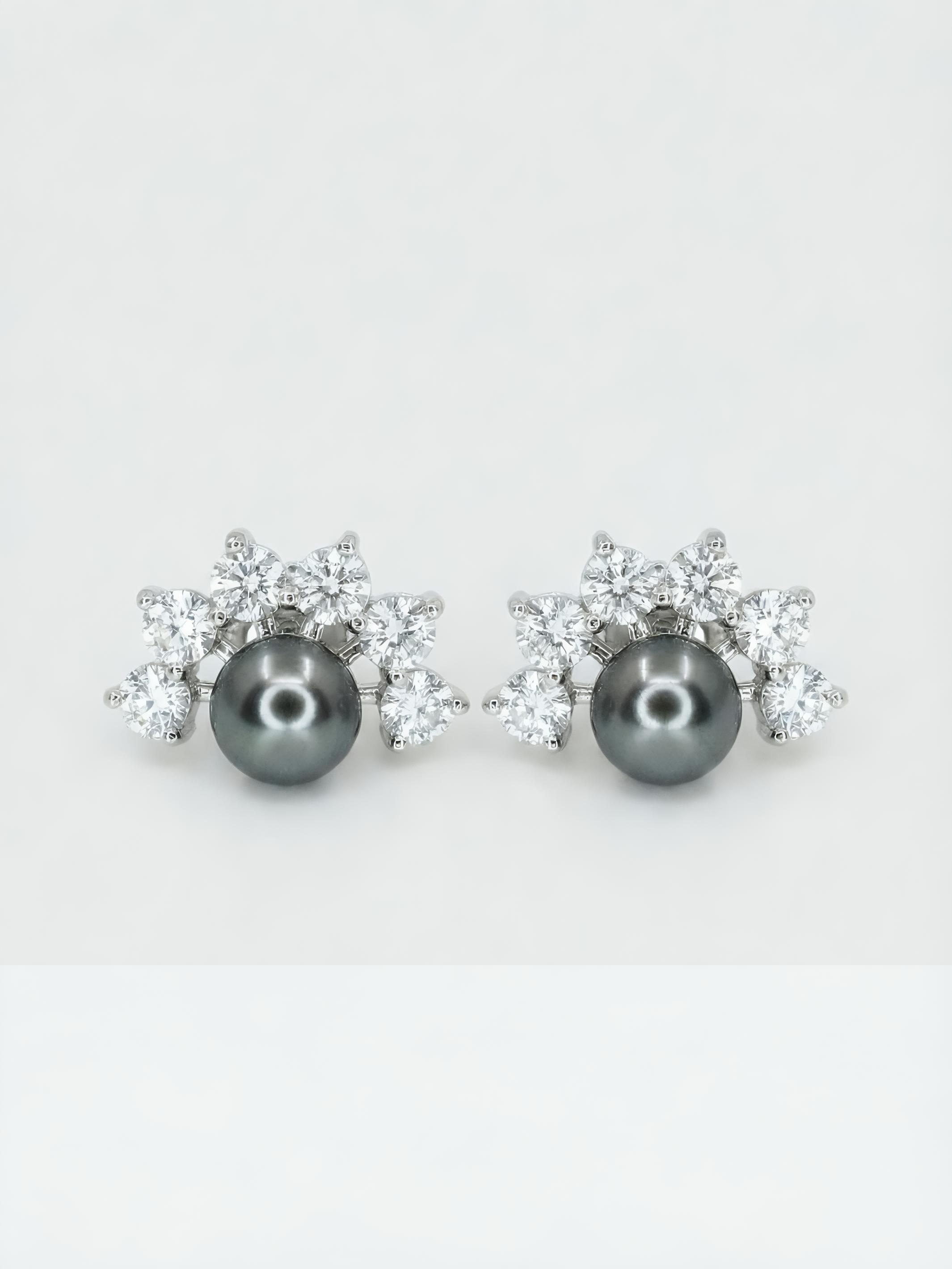 Flower shaped Black Pearl Pure Silver Earring