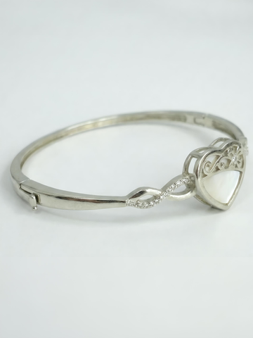 Bangles/Bracelets