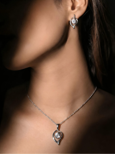 Sterling Silver Elegant Heart Design Pendant Set