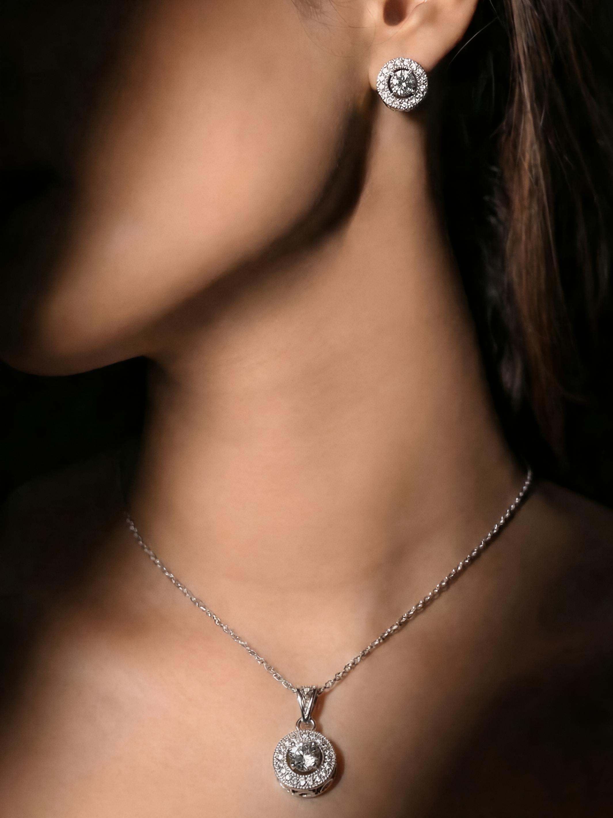 Round Shaped Sterling Silver Pendant Set