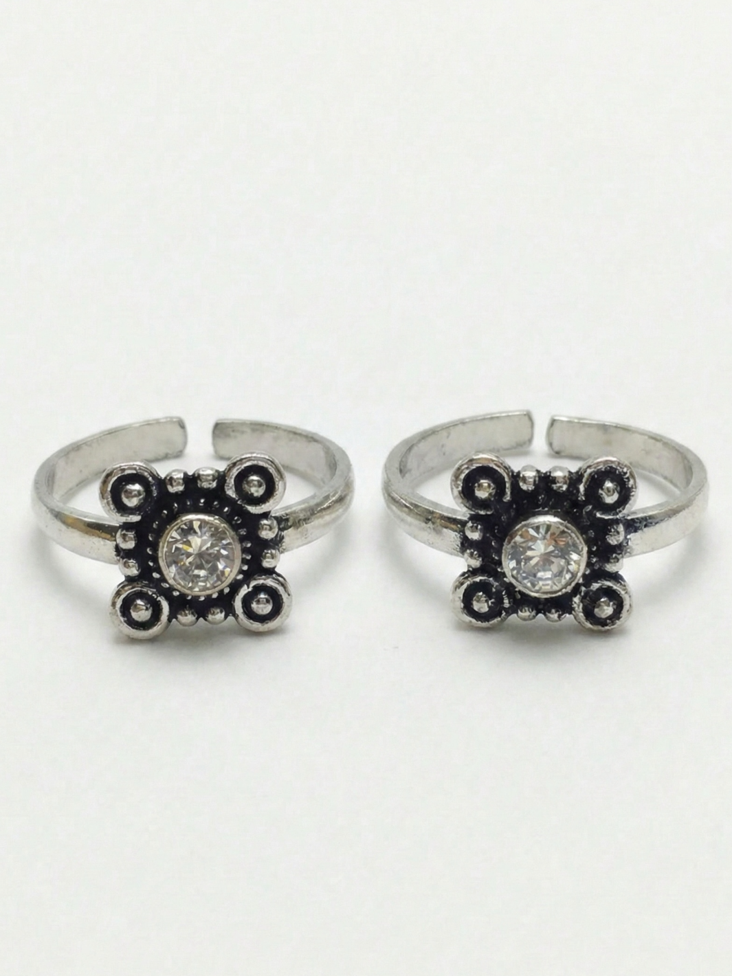 Vintage Stone Jadau Pure Silver Toe Rings