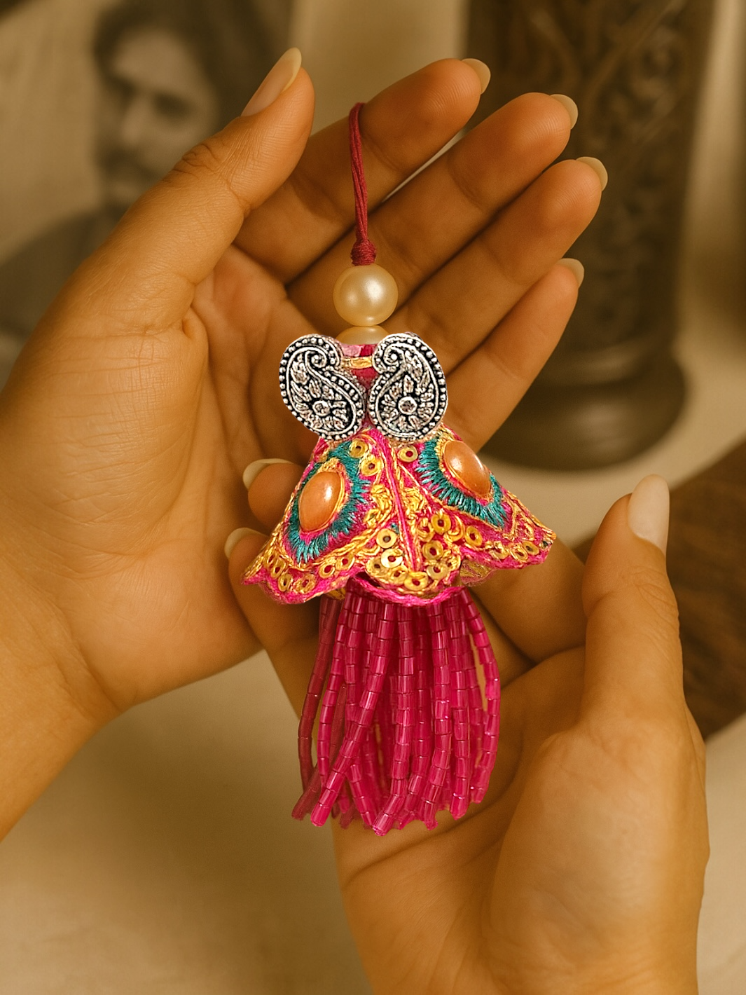 Artistic Pan Shaped Toes Rings Lumba Rakhi